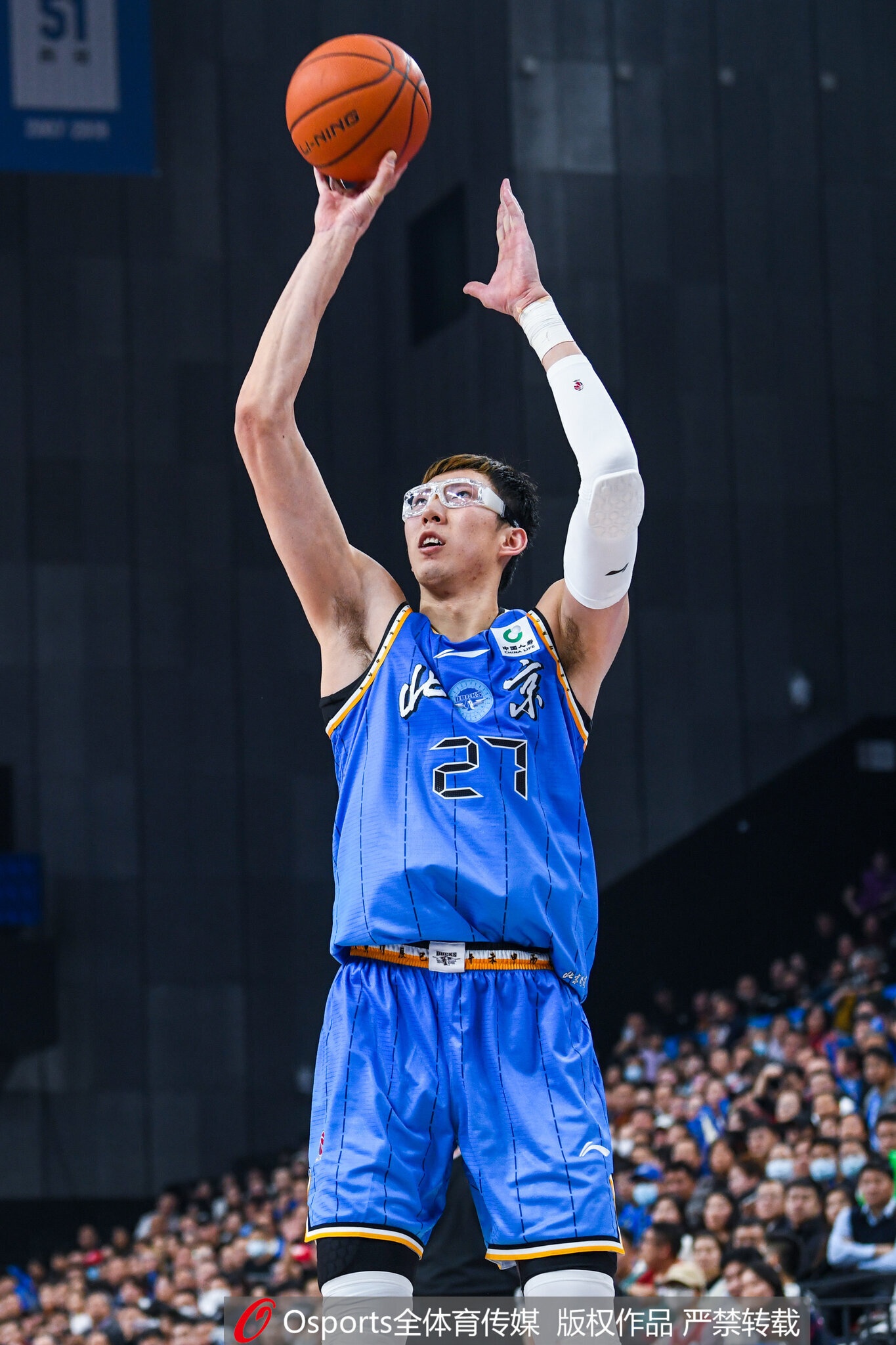 开云平台登录-周琦关键失球成绝杀背景 全场贡献8分12篮板2助攻