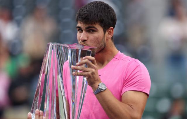 开云登录入口-梅德维德夫19连胜遭终止 阿尔卡拉斯夺冠重返第1