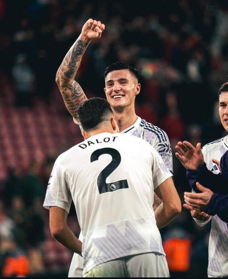 开云app下载-舍伍德：谢什科还是很挣扎，他也并不是唯一配不上曼联的球员